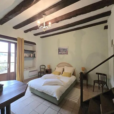 En Pierre Avec Jardin Et Equipements Modernes - Fr-1-616-524 * Sorges